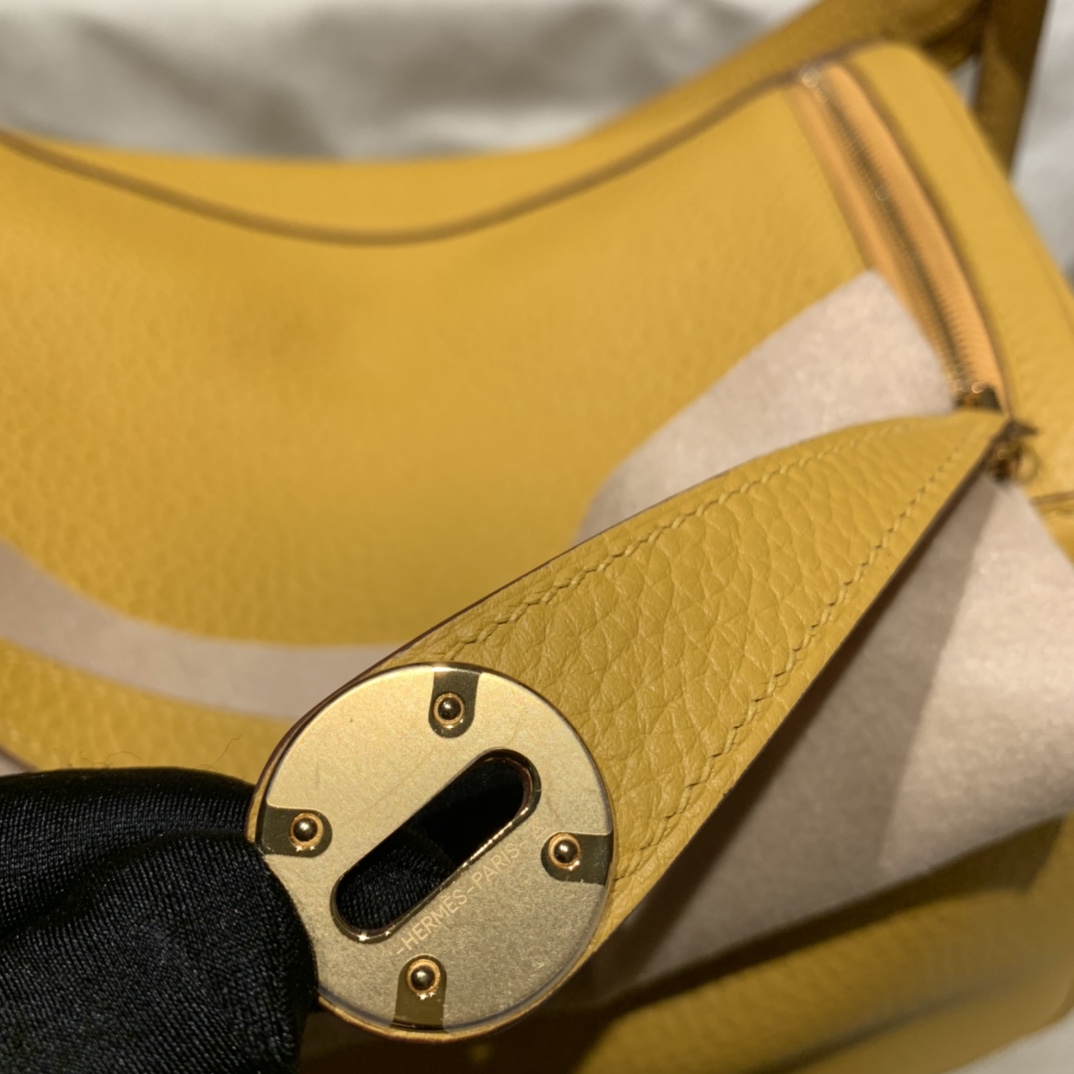 에르메스 미니 린디백19 앰버 옐로우 은장 끌레망스 가죽